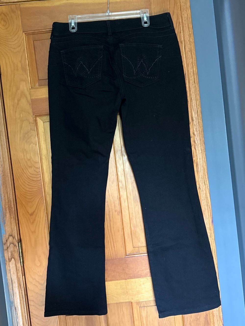 Jeans - Picture 2 of 3